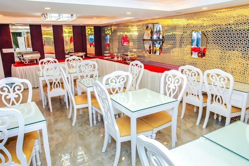 restaurant-cafeteria