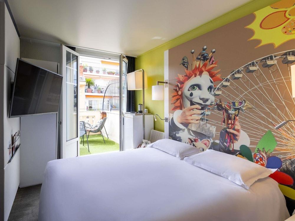 rooms