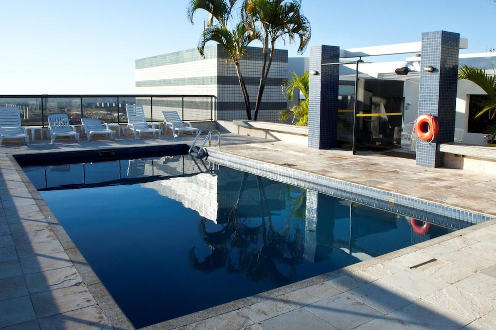 swimming pool spa