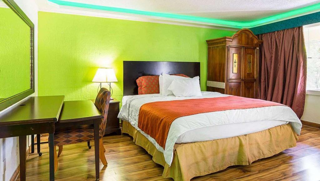 rooms