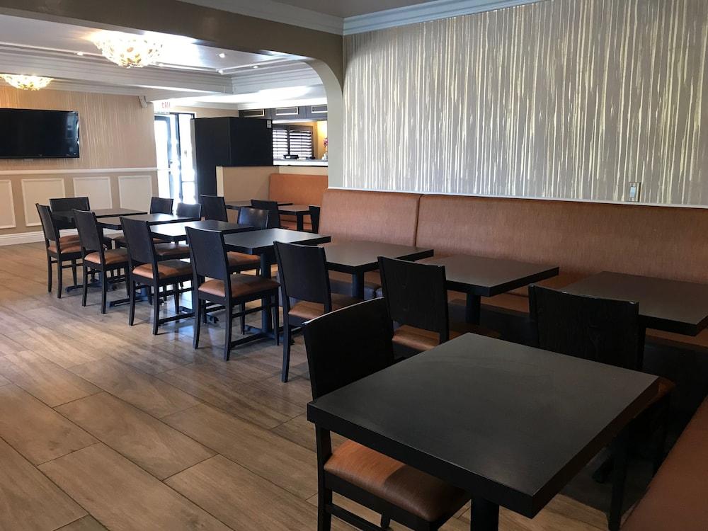 restaurant-cafeteria