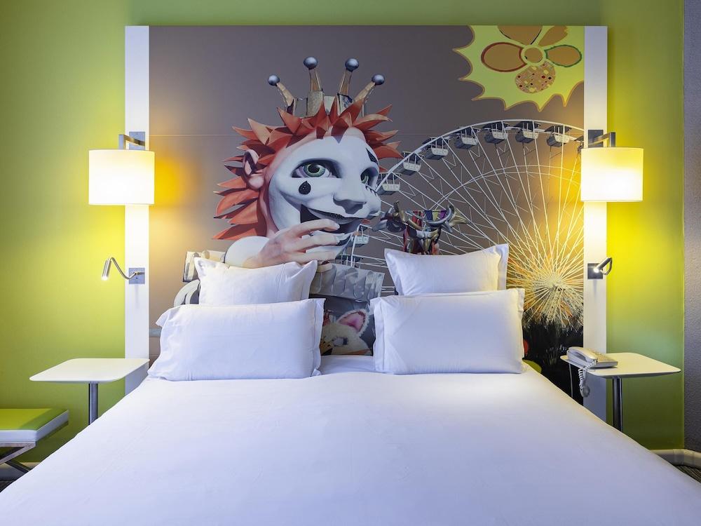 rooms