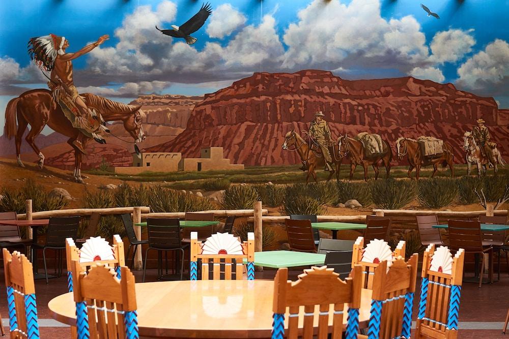 restaurant cafeteria