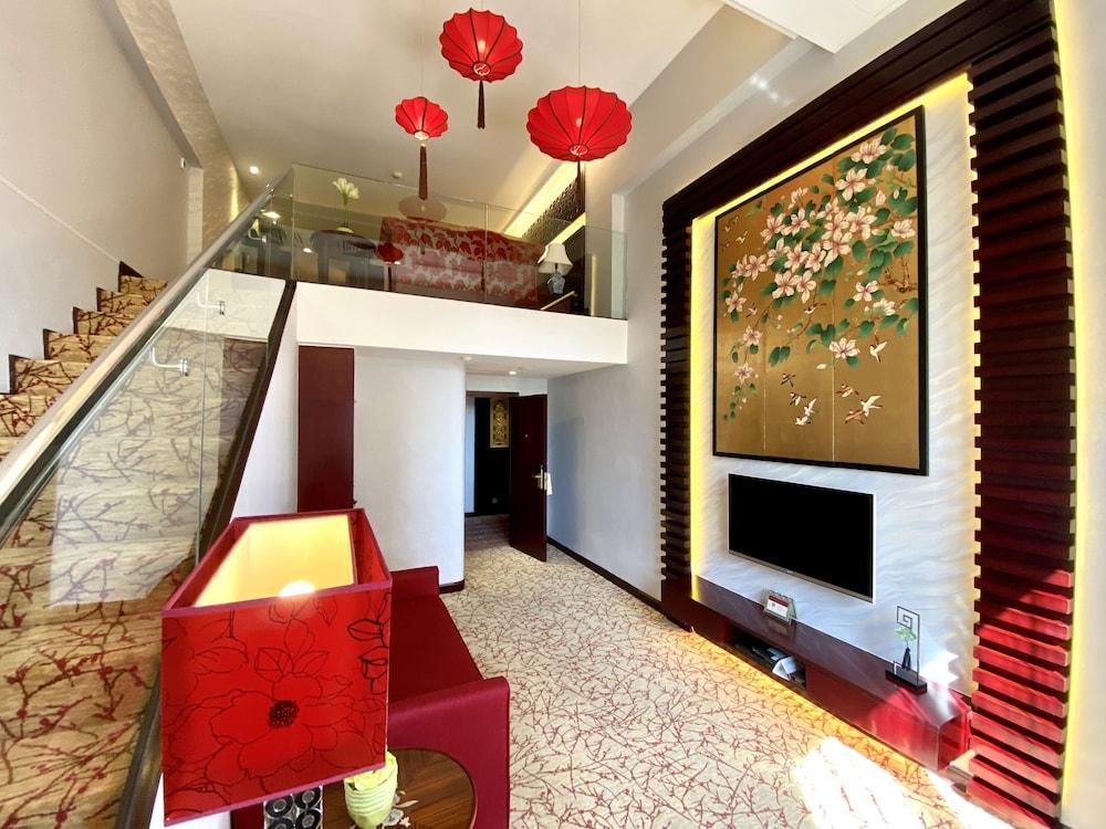 lobby
