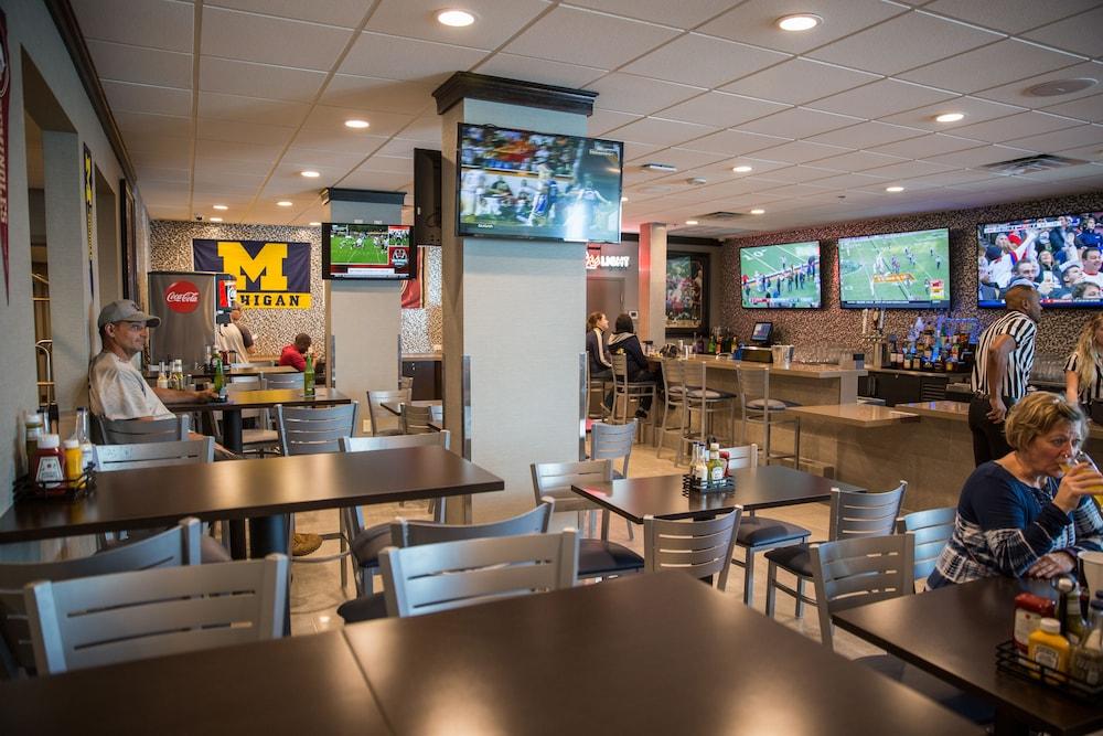 restaurant cafeteria
