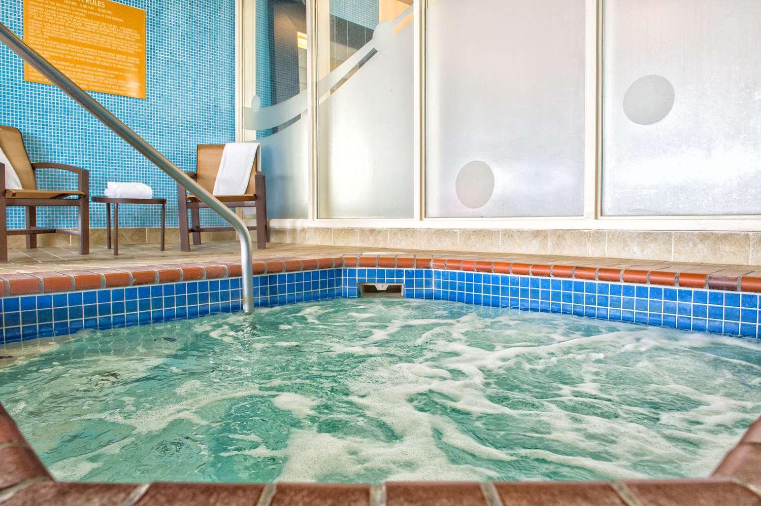swimming pool spa