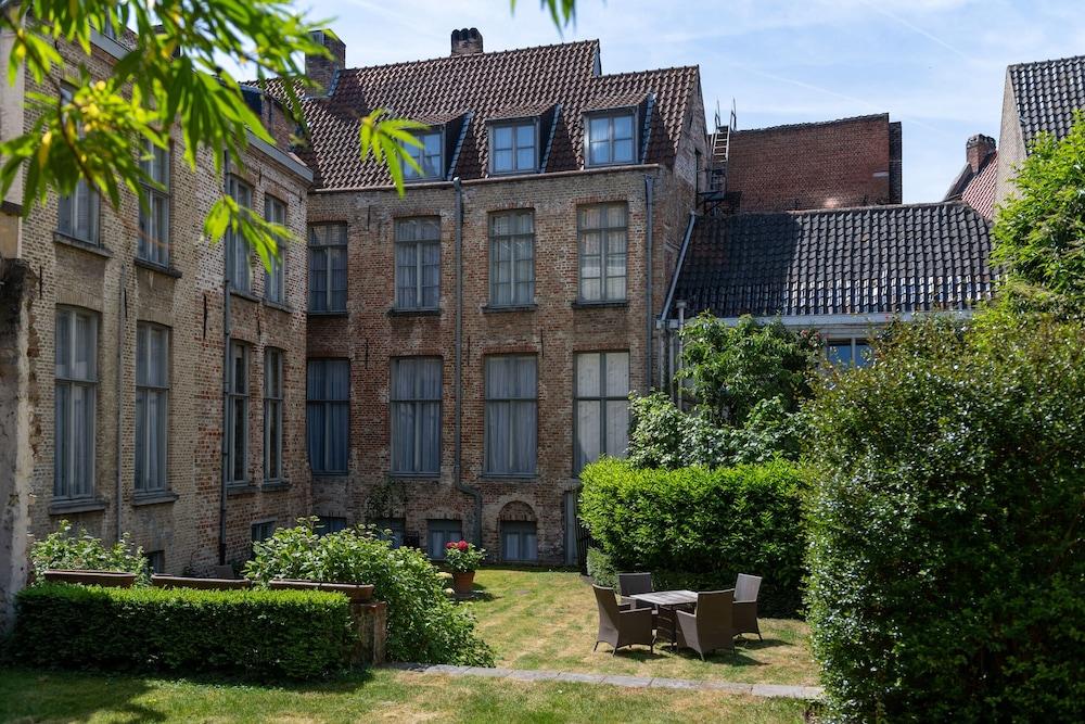 surroundings