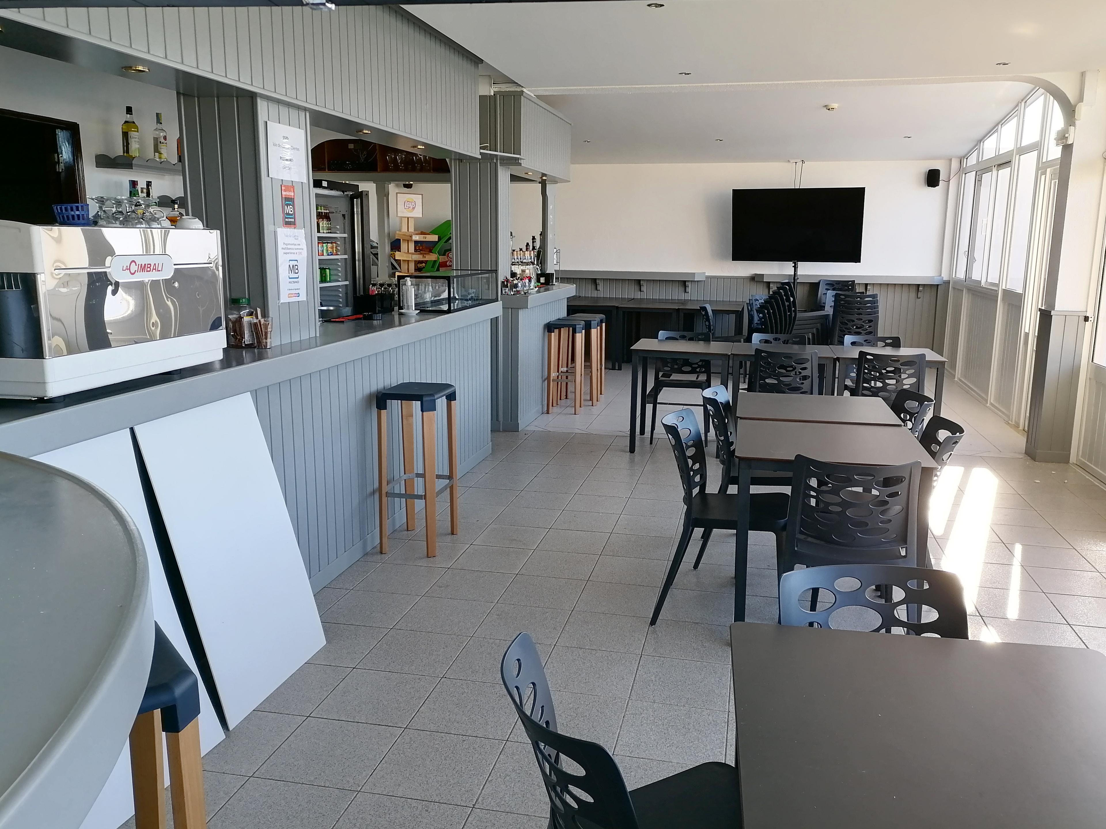 restaurant cafeteria