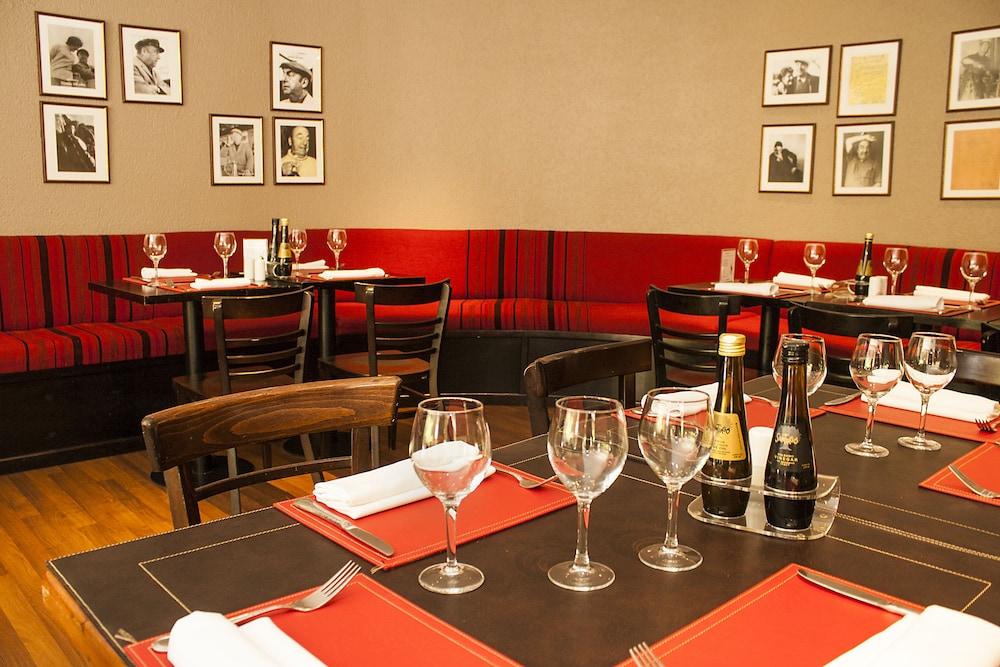 restaurant-cafeteria