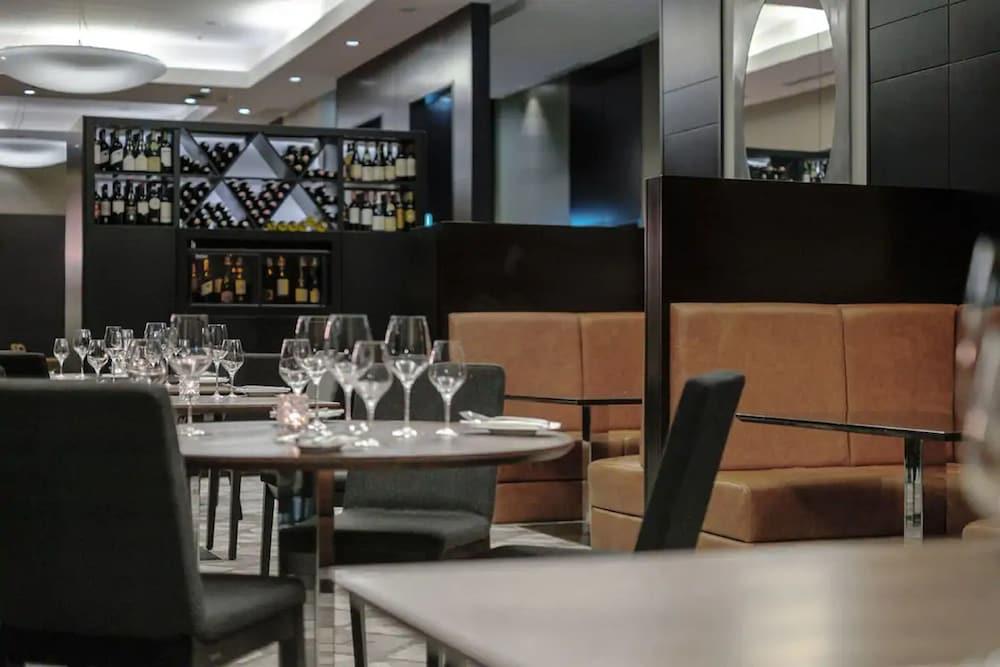restaurant-cafeteria