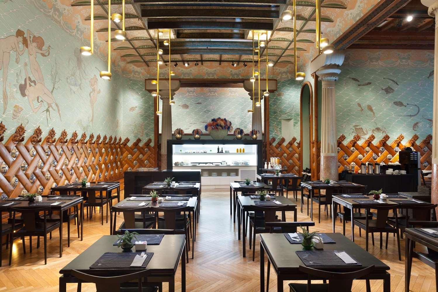 restaurant cafeteria