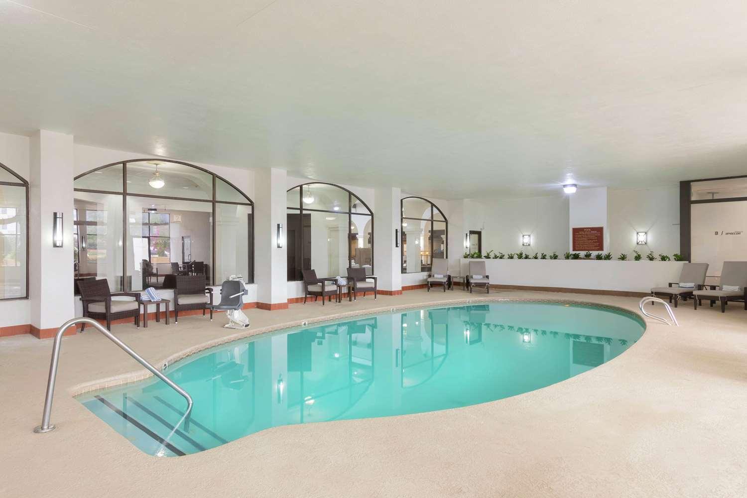 swimming pool spa