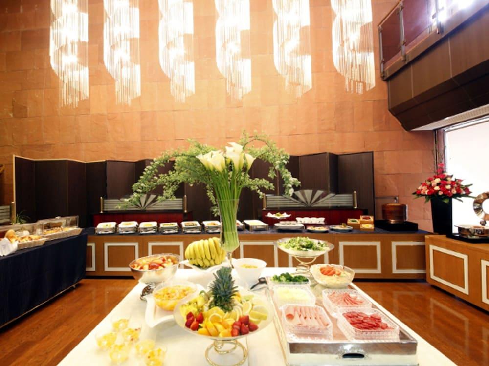 restaurant-cafeteria