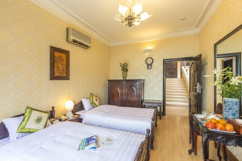 rooms