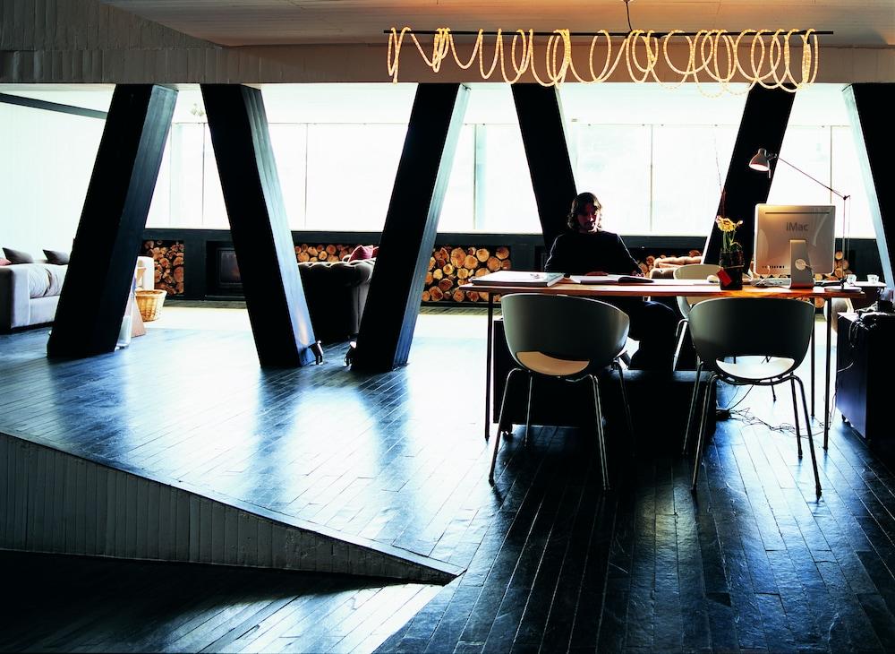 restaurant-cafeteria
