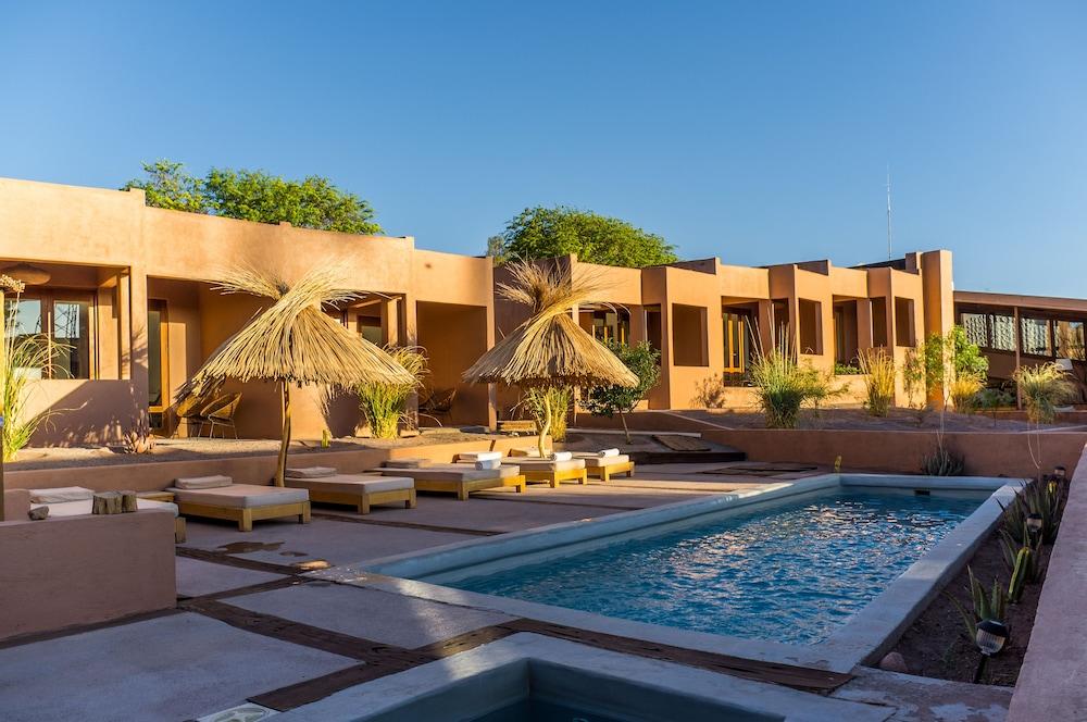 swimming pool spa