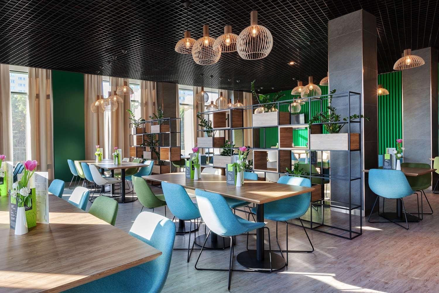 restaurant cafeteria