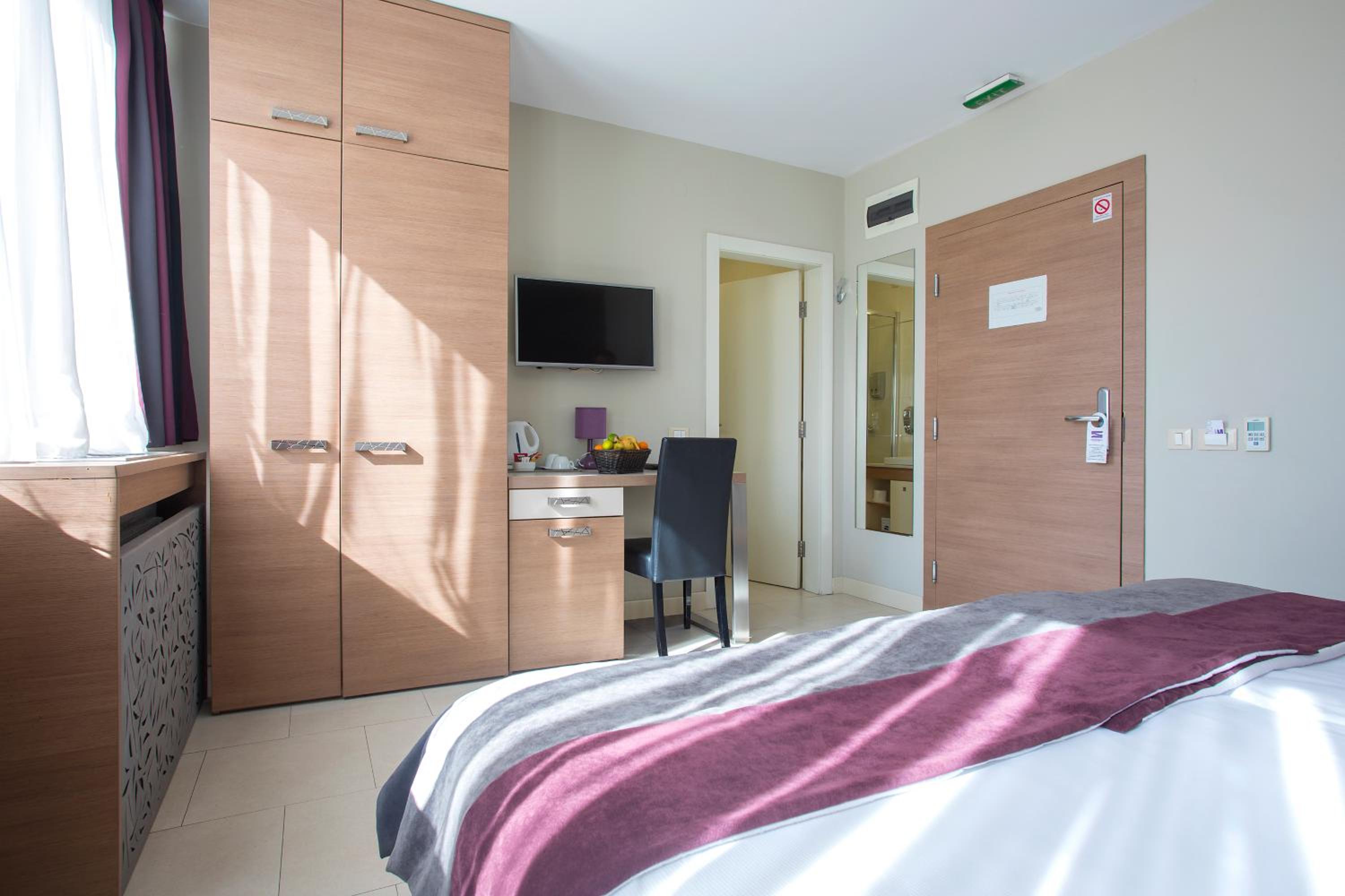 rooms