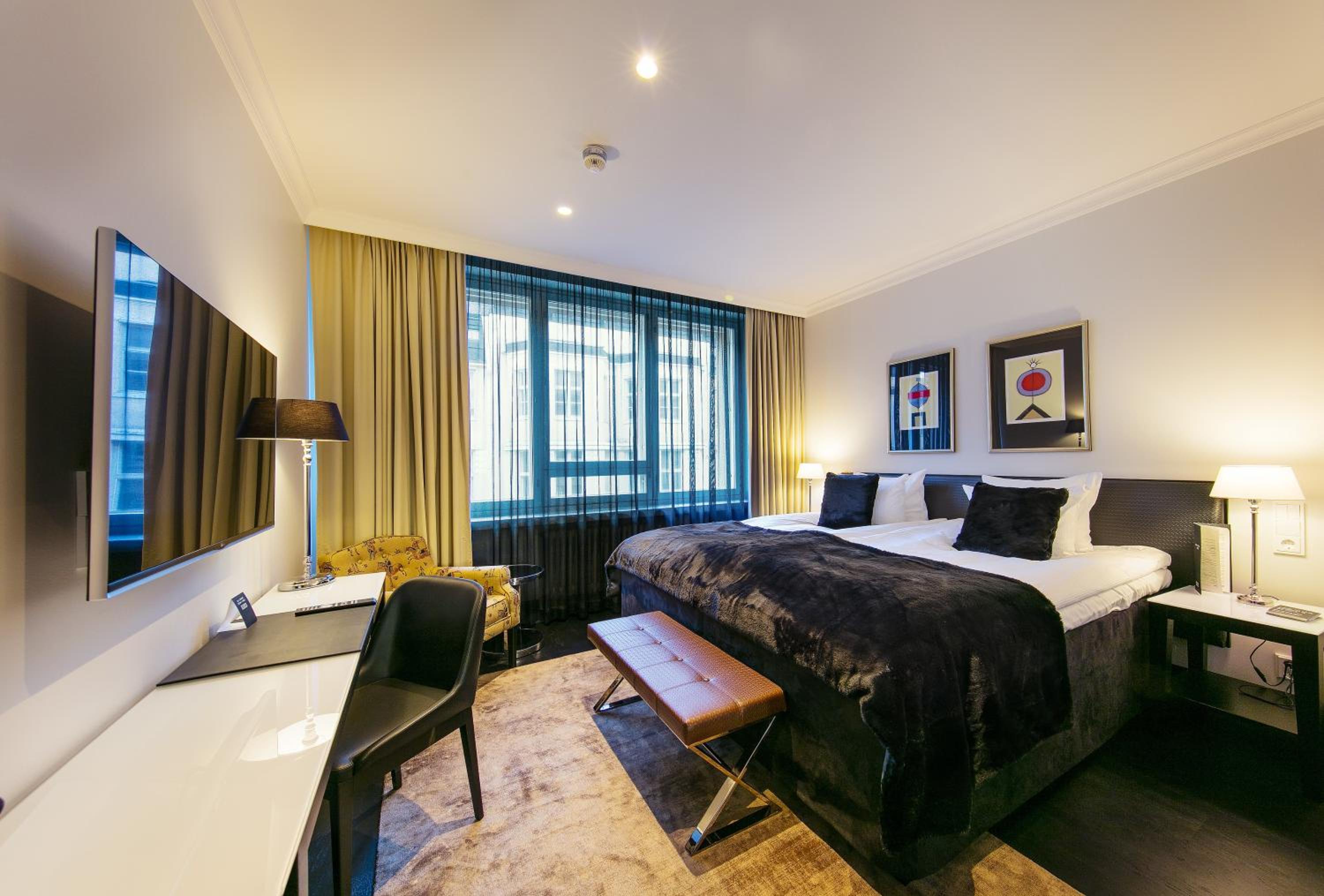 rooms